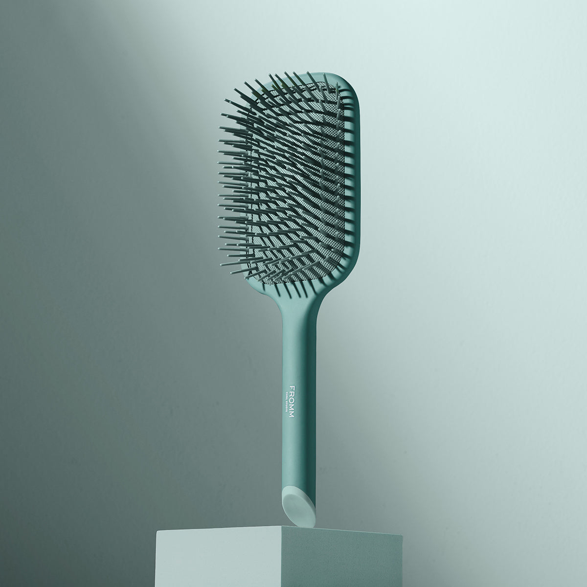 Curl Studio Style Smoother Professional Paddle Brush | FrommPro